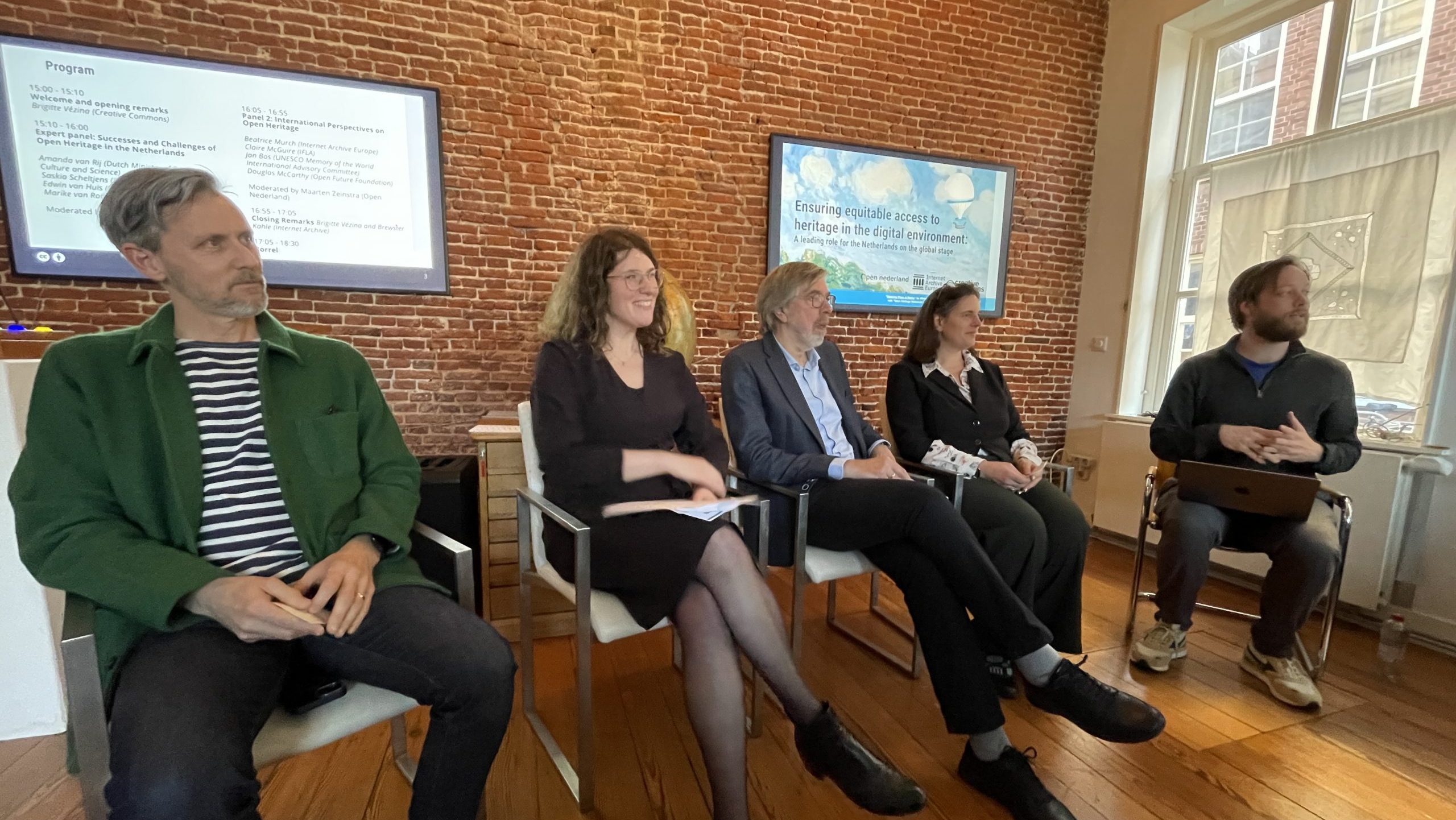 Maarten Zeinstra, Beatrice Murch, Claire McGuire, Jan Bos, and Douglas McCarthy present on a panel about International Perspectives on Open Heritage.